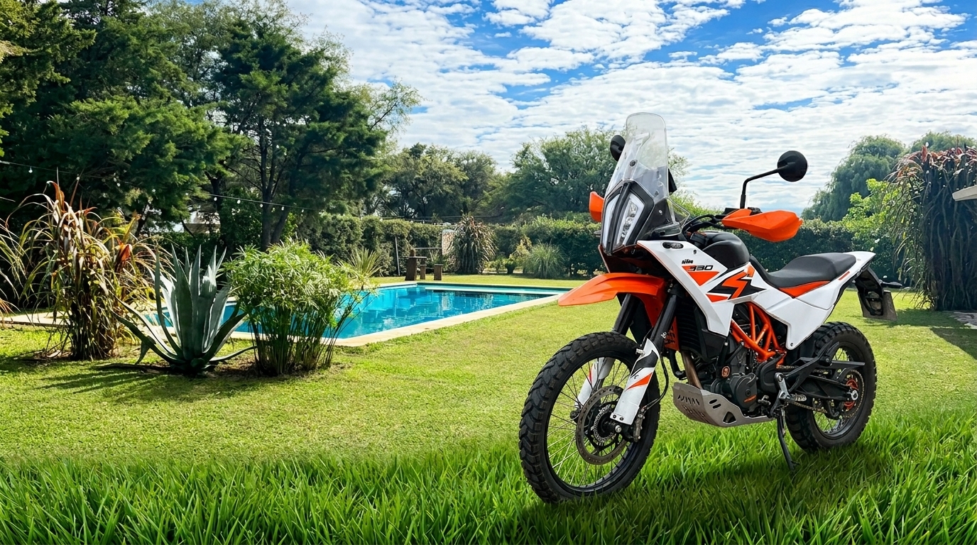 KTM Adventure 390 R para alquiler en Casa Quinta Cruz del Eje